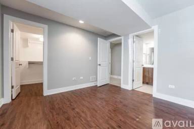 Main picture of 1836 W Augusta Blvd