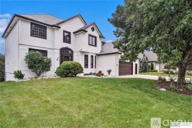 Main picture of 5327 S 172nd St