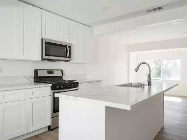 Main picture of 3521 39th St