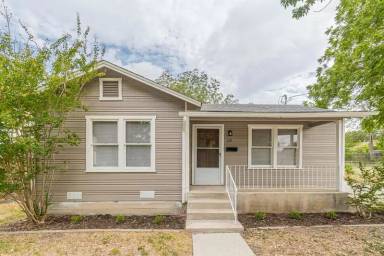 Main picture of 129 Koehler Ct