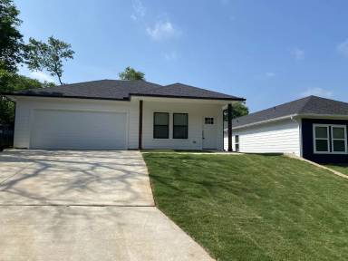 Main picture of 1226 W Owing St