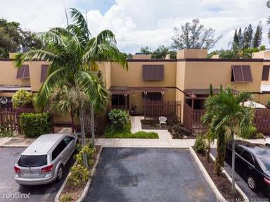 Main picture of 1660 W Golfview Dr