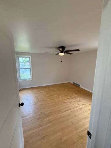 Main picture of 1609 Dewey St