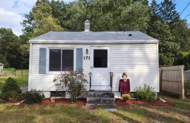 Main picture of 171 Old Lyman Rd