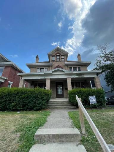 Main picture of 149 E 13th Ave