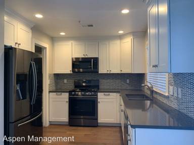 Main picture of 3215 Foundry Pl