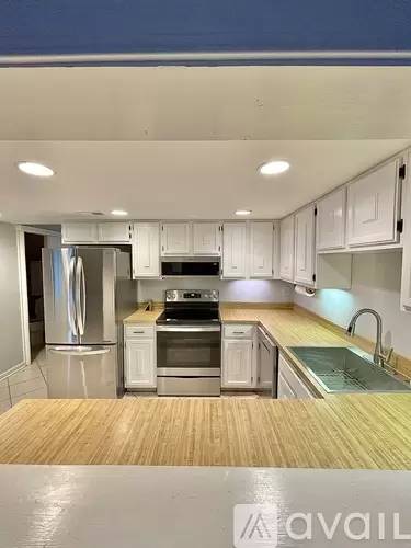 Main picture of 16 Madison St