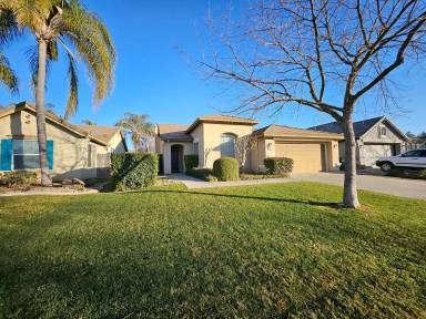 Main picture of 257 Oriole Ln