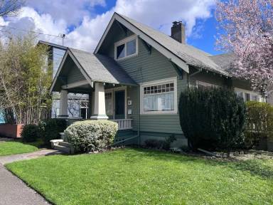 Main picture of 6228 S Hood Ave