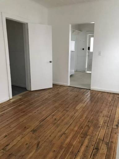 Main picture of 1113 Lincolnway West. - 2