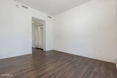 Main picture of Crimson Condo
