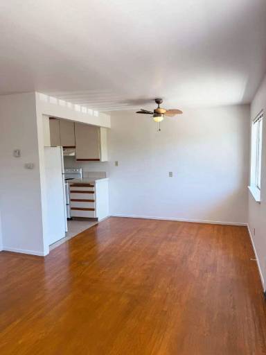 Main picture of 681 1st St W