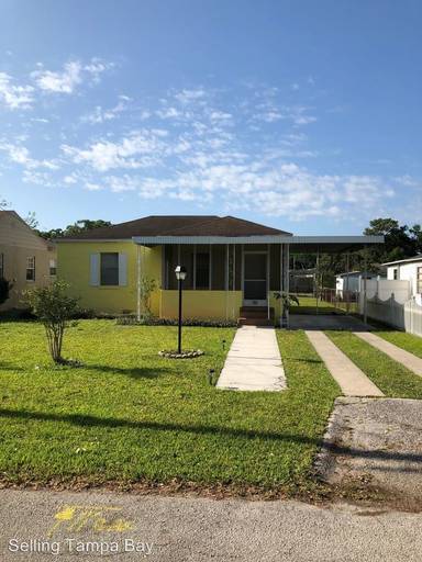 Main picture of 806 W Adalee St