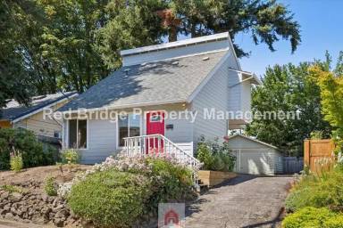 Main picture of 4329 SE Clinton St
