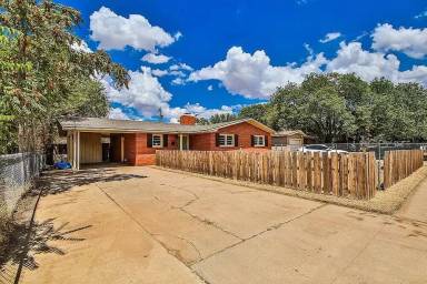 Main picture of 2714 40th St