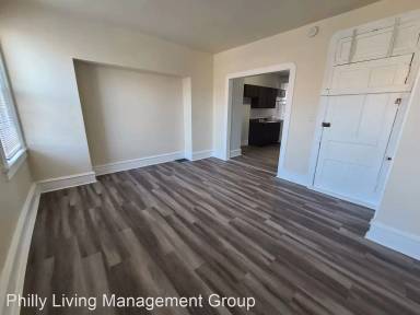 Main picture of 1228 W Allegheny Ave