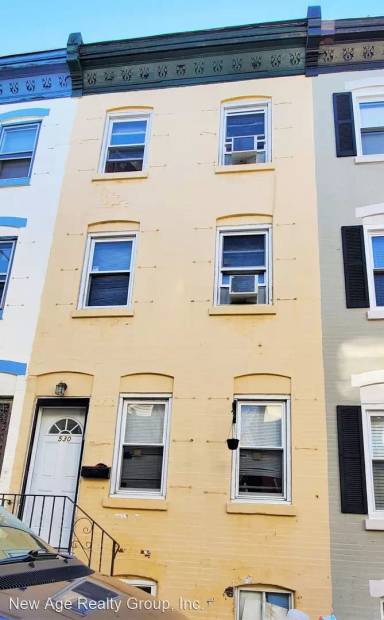 Main picture of 520 N Douglas St