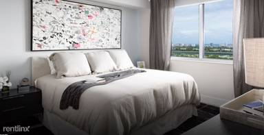 Main picture of 301 E Broward Blvd