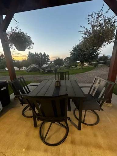 Main picture of 85 Miriam Way