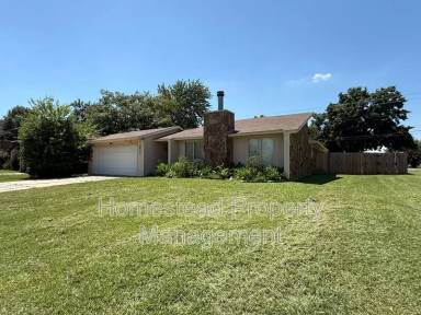 Main picture of 8937 N Eagle Ln