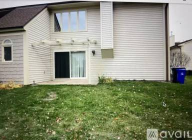 Main picture of Little Oak Ln