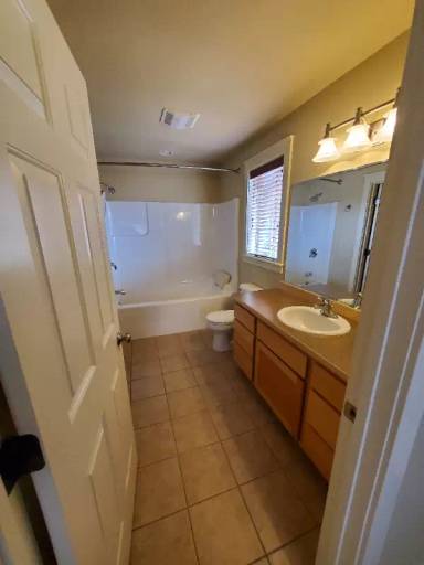 Main picture of 2407 Sun Ave