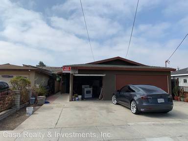 Main picture of 4540 1/2 W 161st St