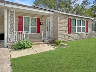 Main picture of 928 Lydick Ln