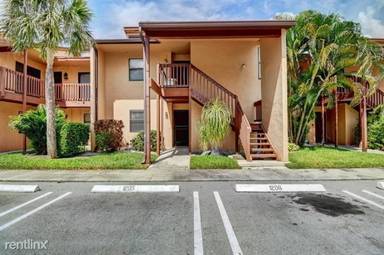 Main picture of 1205 Lakeview Dr E