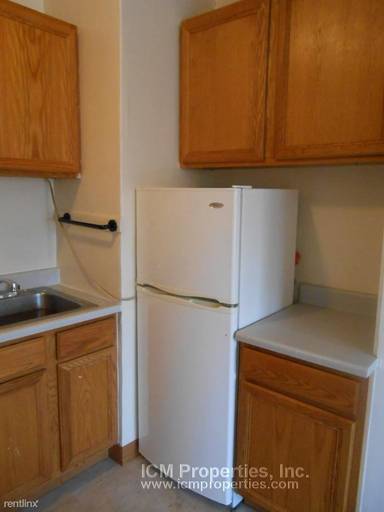 Main picture of 630-38 1/2 W Arlington Pl Apartments