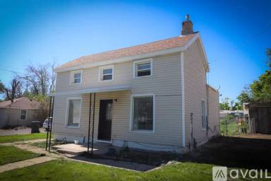 Main picture of 263 W Main St