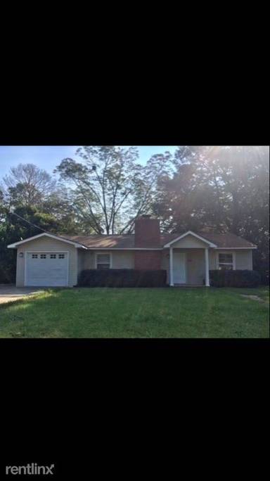 Main picture of 106 Smith Pl