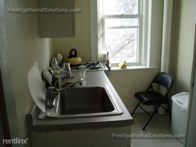 Main picture of 1193 Commonwealth Ave