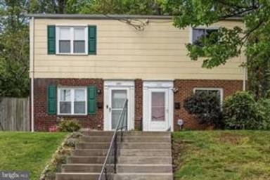 Main picture of 5883 Blaine Dr