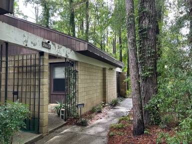 Main picture of 7019 SW 44th Ave