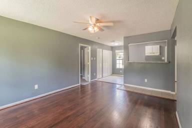 Main picture of 5407 Thrush Dr