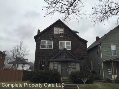 Main picture of 706 E Jackson St