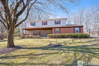 Main picture of 5555 Hoffman Rd