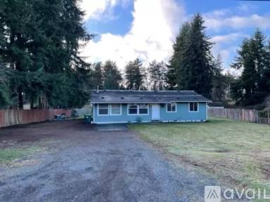 Main picture of 6813 Lake Saint Clair Dr SE