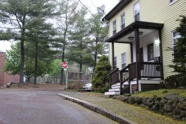 Main picture of 11 Edwards St
