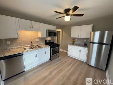 Main picture of 3373 N 47th St