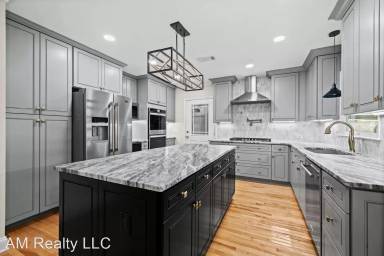 Main picture of 1340 Betsy Dr