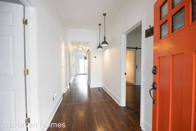 Main picture of 1160 Niles Ave NW