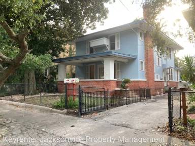 Main picture of 1414 N Pearl St