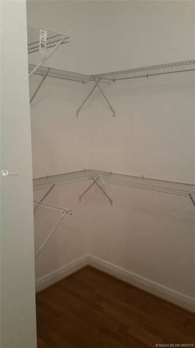 Main picture of 4927 Tradewinds Ter