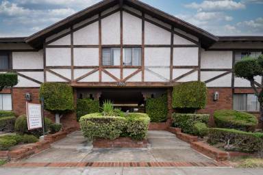Main picture of 1007 E Lomita Ave