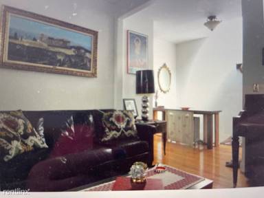 Main picture of 3063 Crescent St
