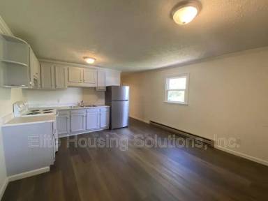 Main picture of 108 E Buck Ave