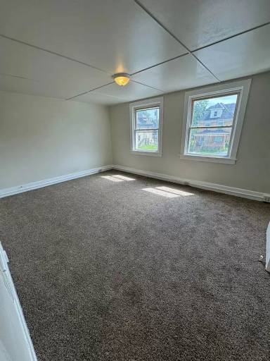 Main picture of 337 4th Ave