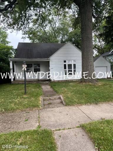 Main picture of 3930 Bowser Ave
